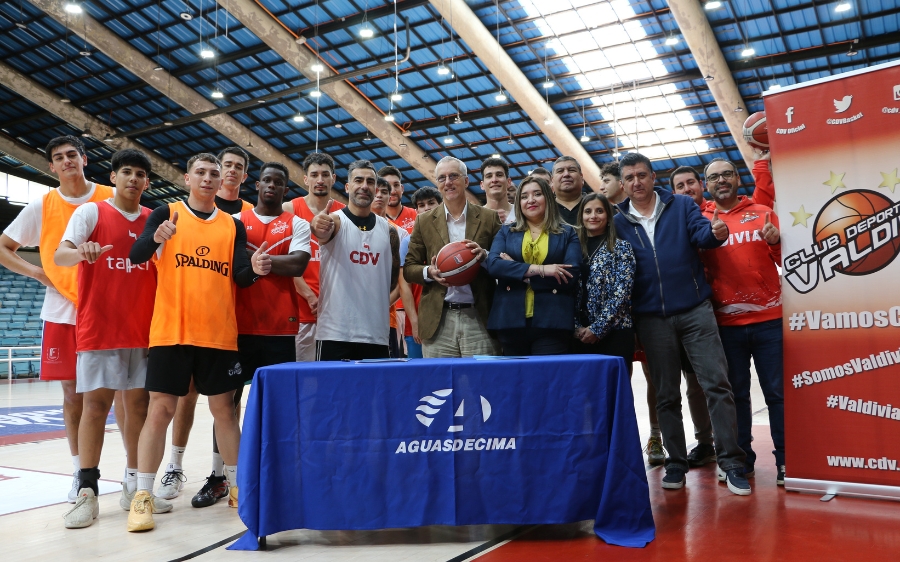 Aguas Décima refrenda apoyo histórico al básquetbol y firma nuevo convenio con el CDV
